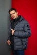 Мужской пуховик серого цвета с капюшоном